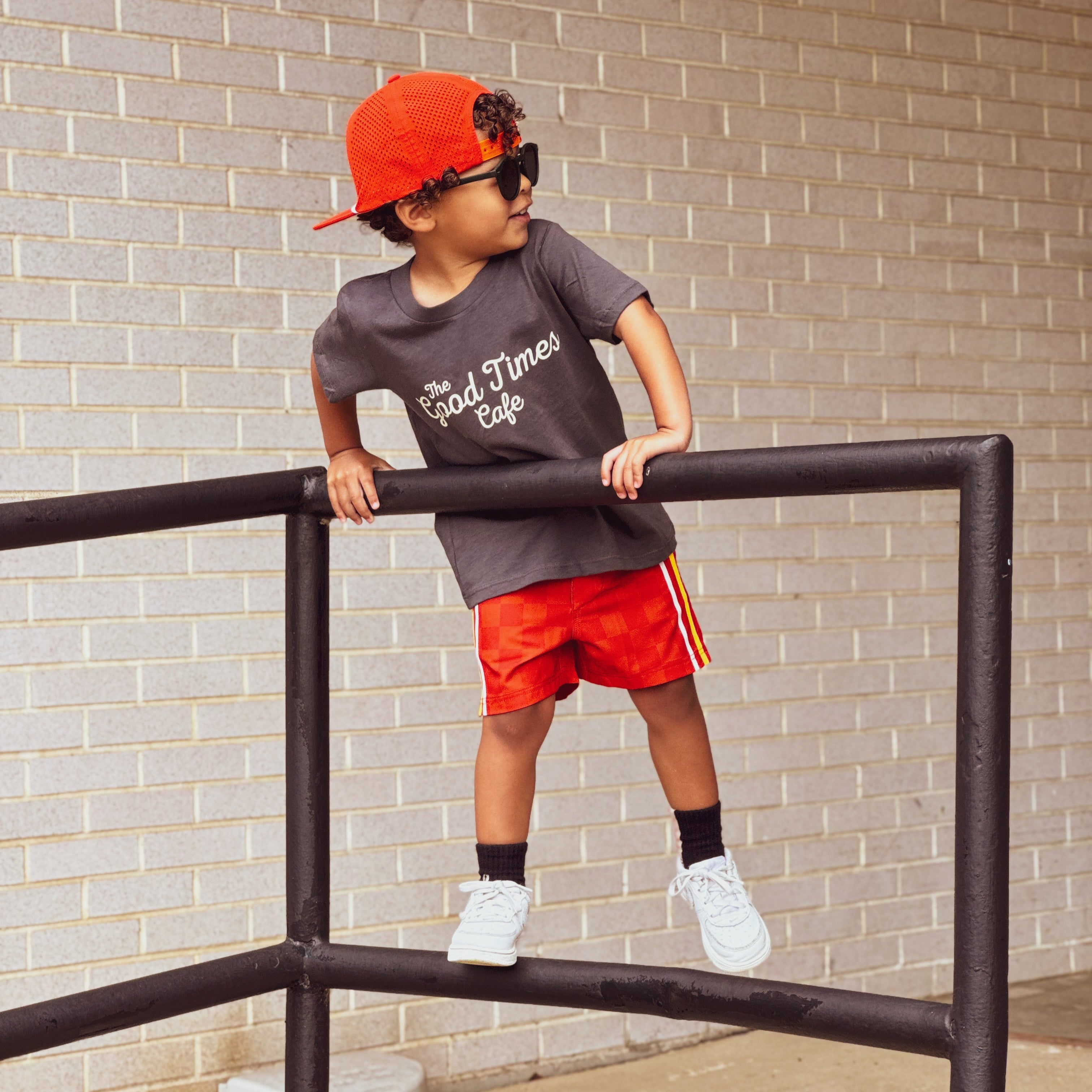 RETRO-WAVE HYBRID BOARD SHORT - RED/ORANGE