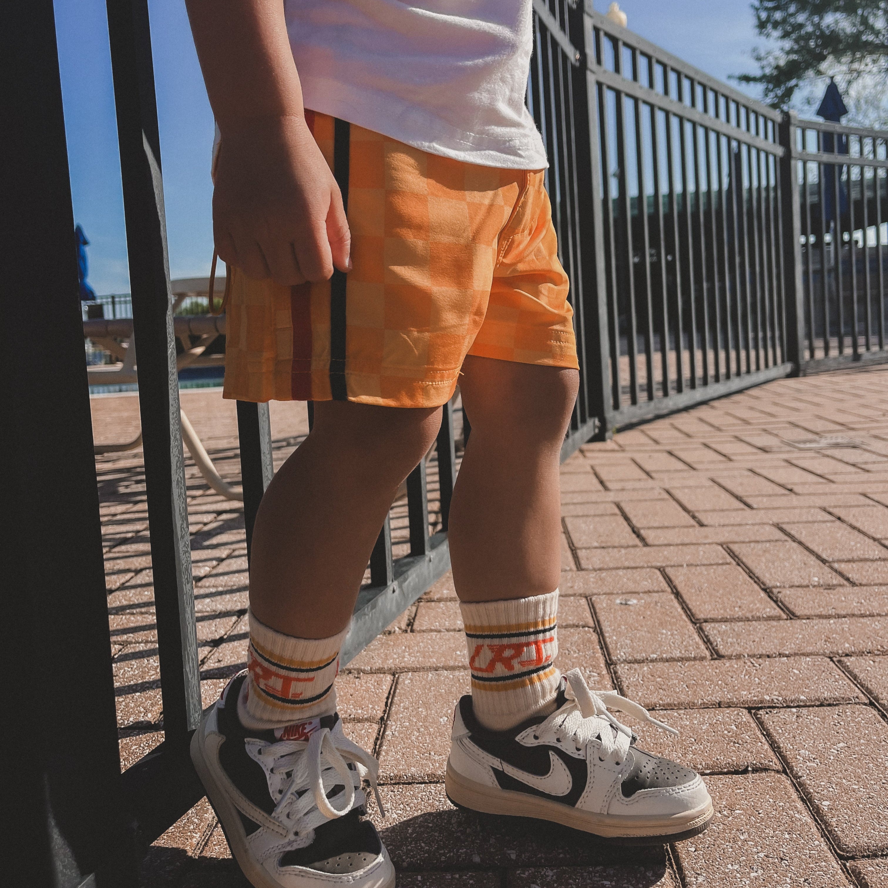 RETRO-WAVE HYBRID BOARD SHORT - YELLOW